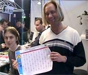 Thomas Raukamp mit dem AccM-Kalender 2001